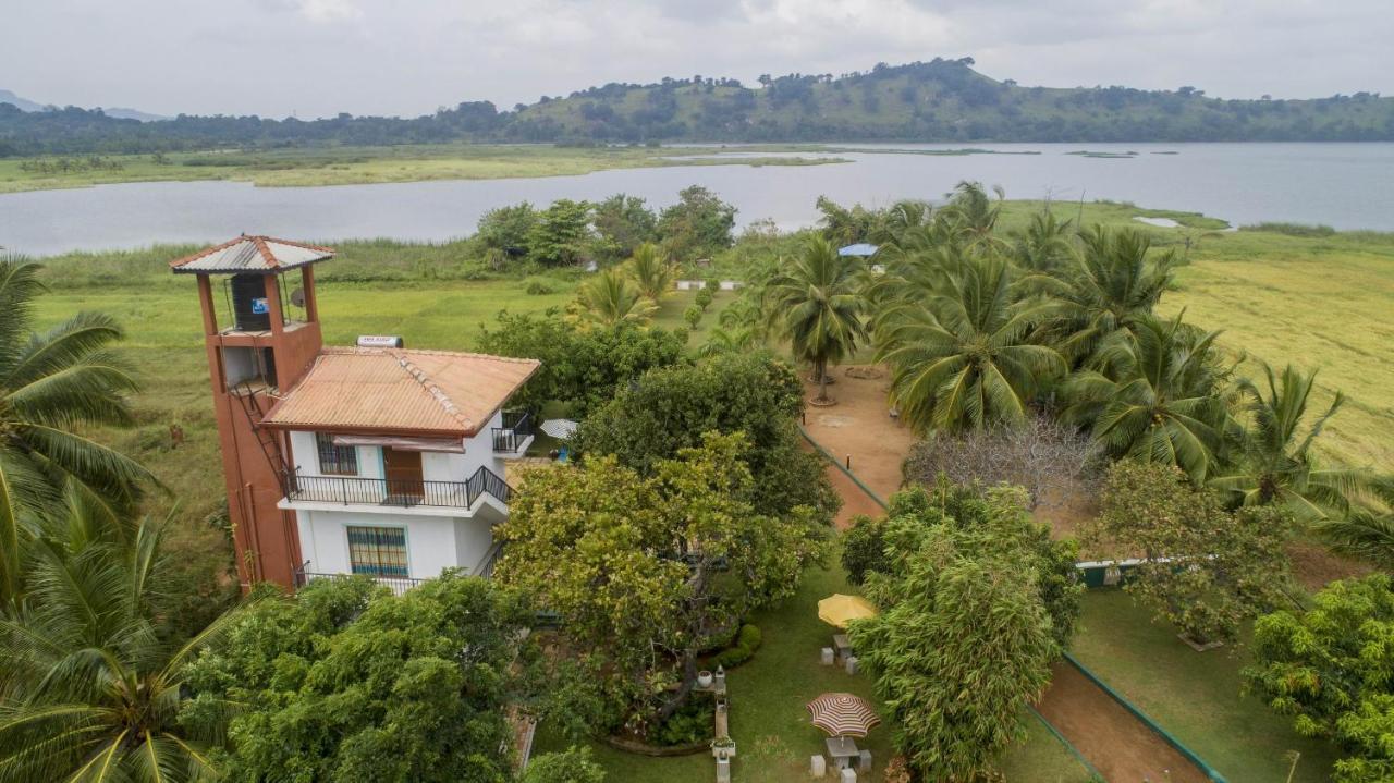 Nilambara Lake View Dambulla Extérieur photo